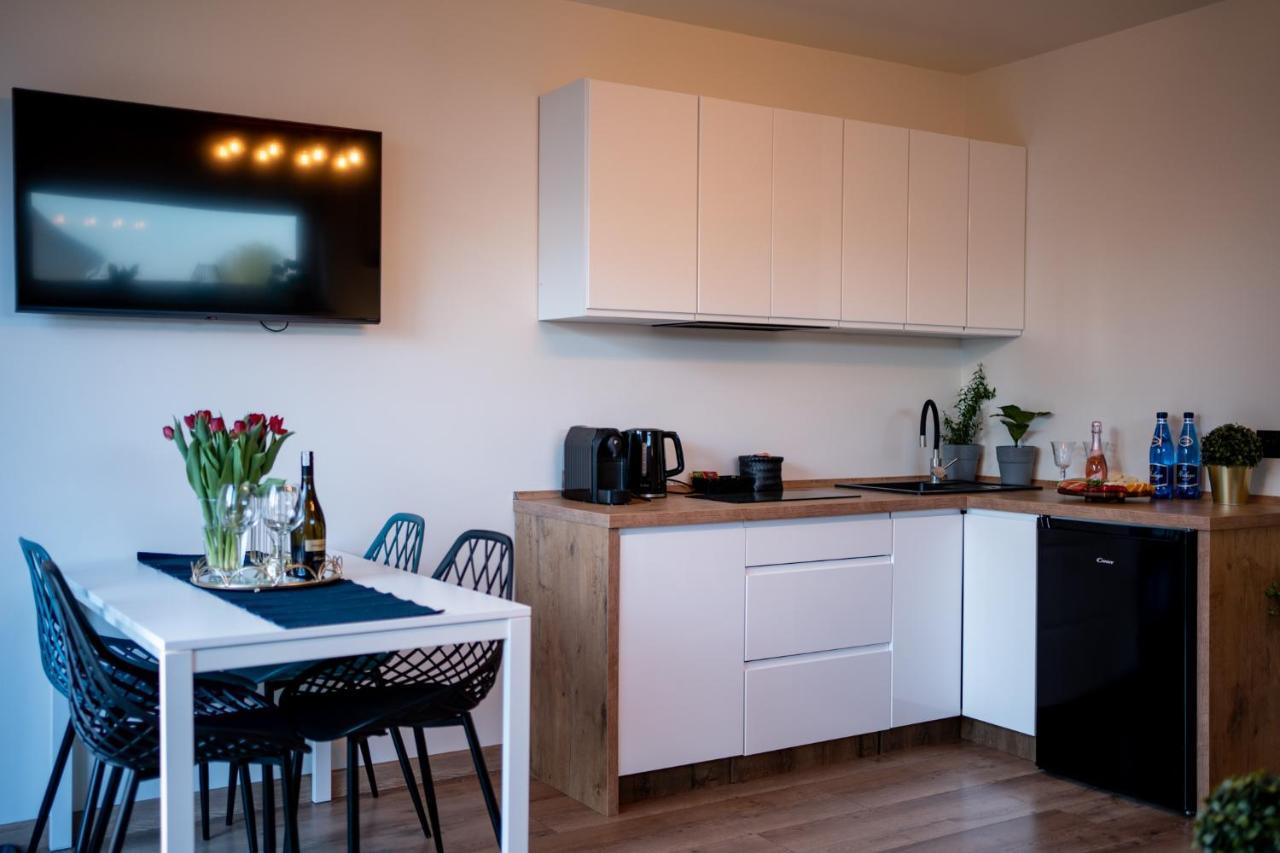 Karwia Marina Apartamenty Exteriör bild